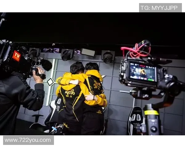 和平精英引发热议FPX战队配合问题成焦点讨论