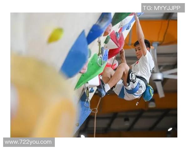 深圳攀岩队与广州攀岩队赛后复盘分析灵活性表现与战术对比