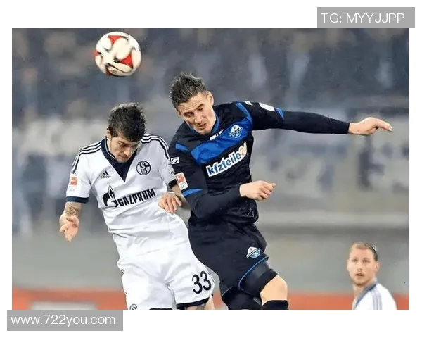 卡斯鲁厄与汉堡激战正酣比分揭晓引发球迷热议