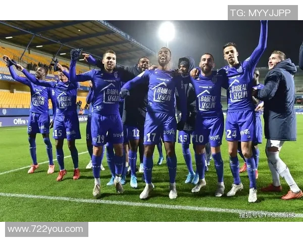 欧塞尔主场迎战特鲁瓦争夺关键三分的激烈对决分析 欧塞尔主场迎战特鲁瓦争夺关键三分的激烈对决分析