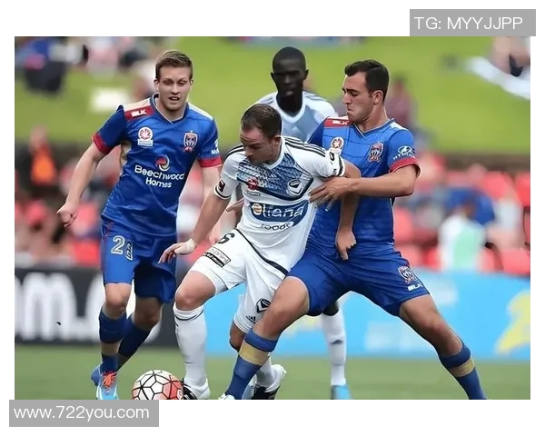 维多利与帕梅拉斯的激烈对决揭示足球战术的精彩与魅力