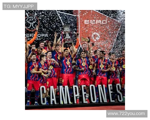 皇马与巴萨激战正酣球迷热情高涨赛场火爆场面引人瞩目 皇马与巴萨激战正酣球迷热情高涨赛场火爆场面引人瞩目