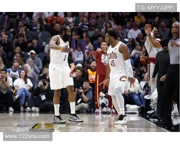 篮网对决骑士NBA直播精彩瞬间全程回顾与分析 篮网对决骑士NBA直播精彩瞬间全程回顾与分析