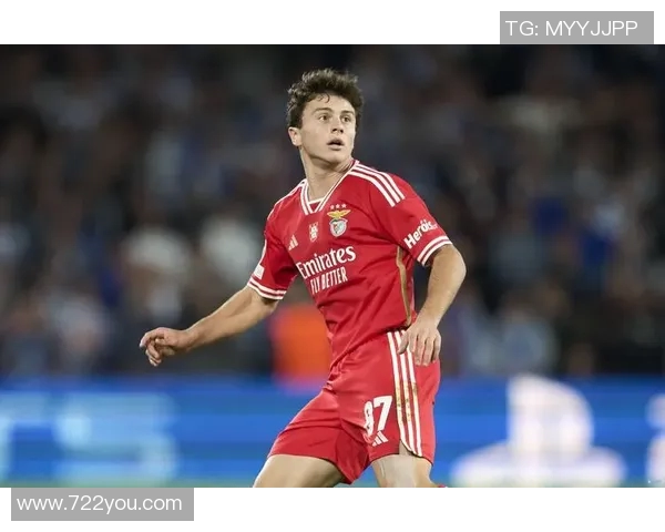 若昂内维斯的足球之路与未来发展展望分析