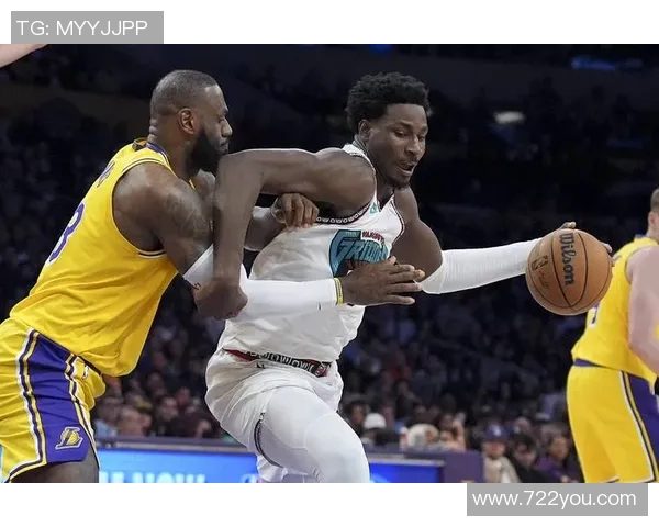 2010年湖人与灰熊激战回顾：经典对决与篮球传奇的交汇时刻