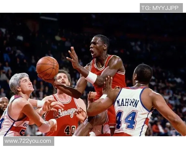 乔丹传奇：从篮球场上的巨星到全球文化的象征与影响力分析